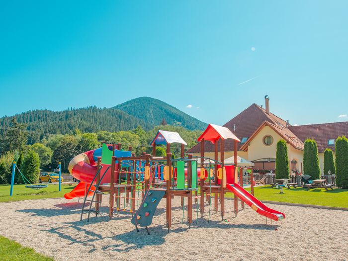 Preliezky na detskom ihrisku
