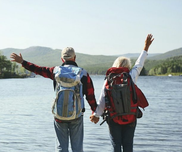 Seniori na&nbsp;turistike pri&nbsp;jazere